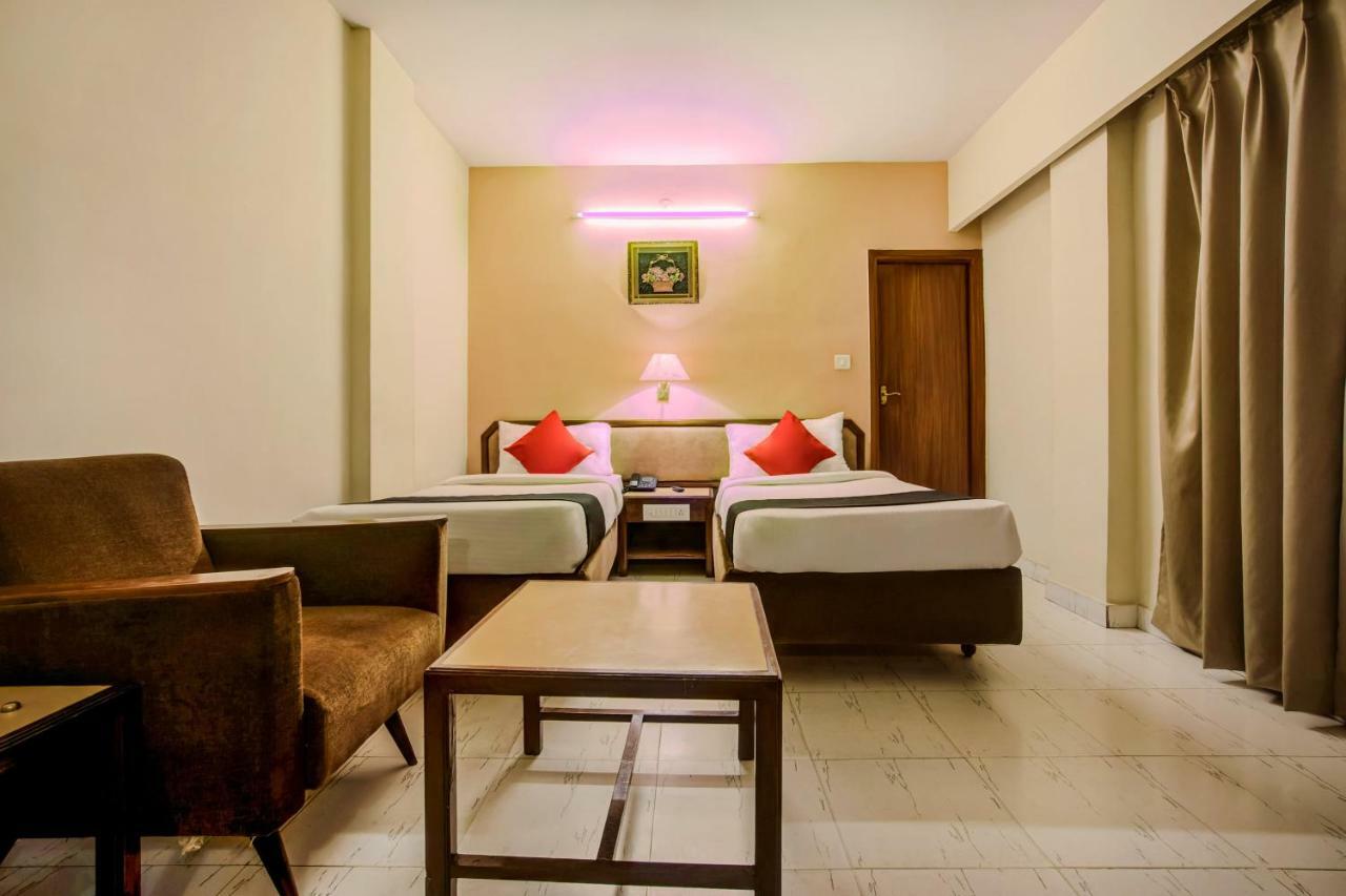 Oyo 1864 Hotel Yuvraj Ranchi Bagian luar foto