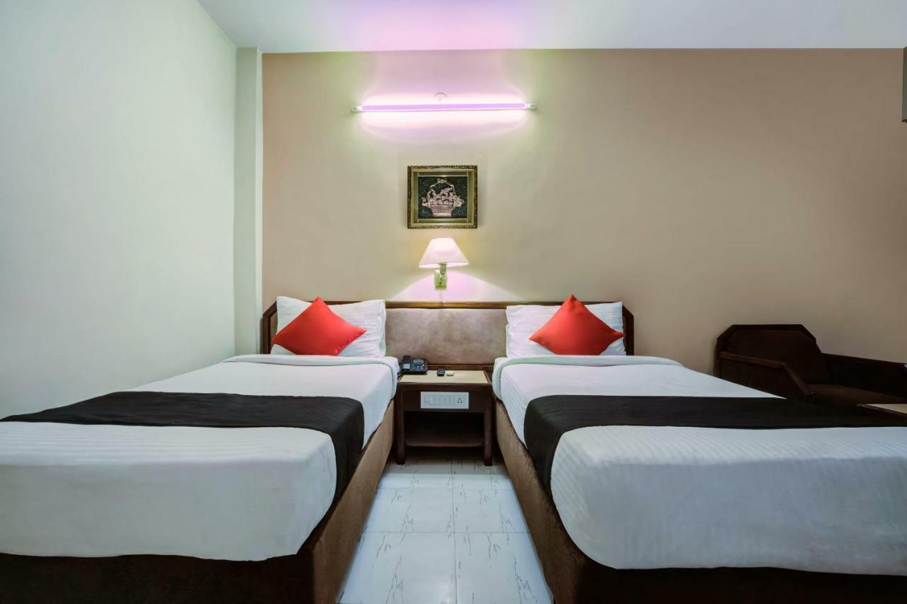 Oyo 1864 Hotel Yuvraj Ranchi Bagian luar foto