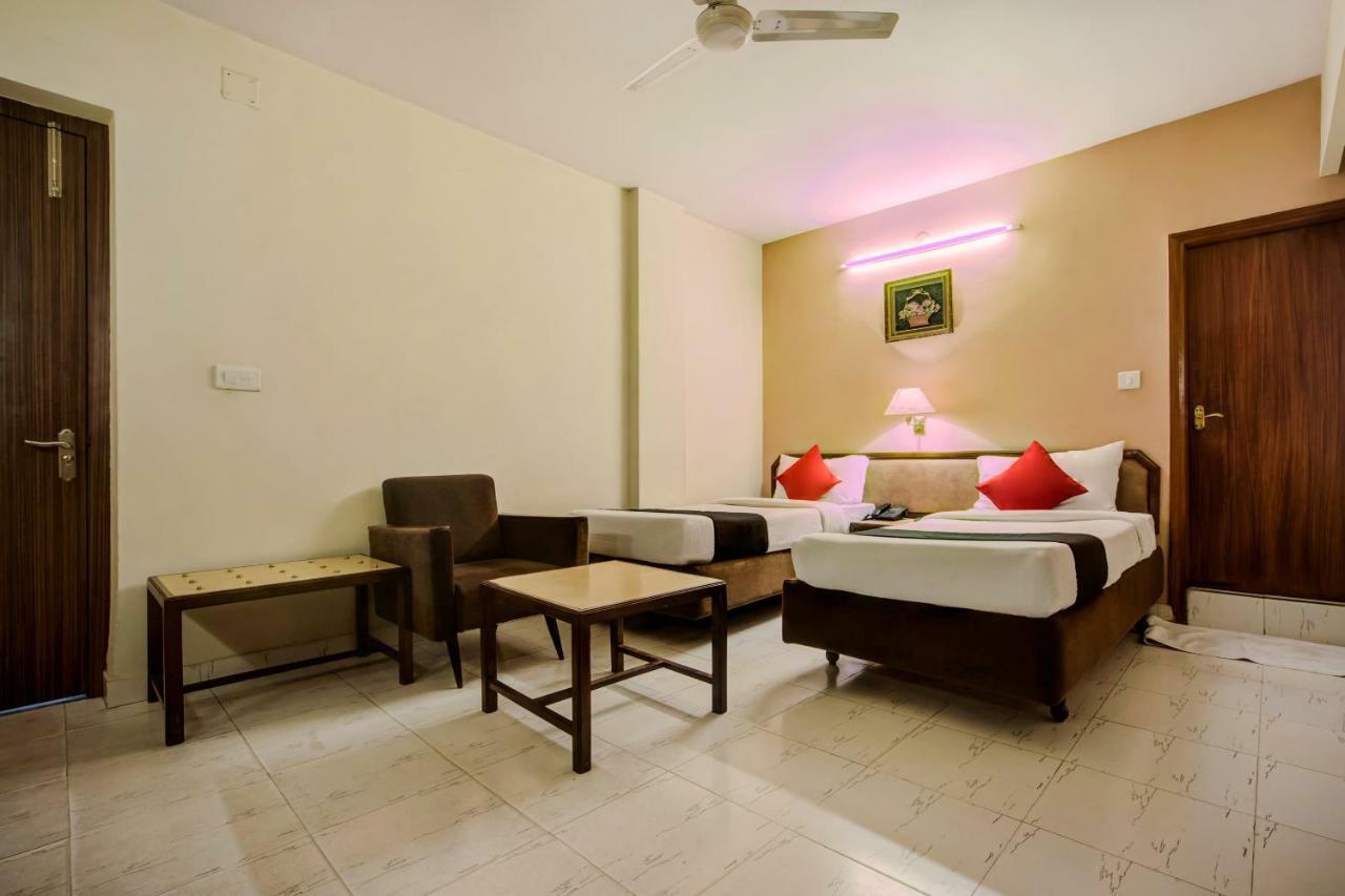 Oyo 1864 Hotel Yuvraj Ranchi Bagian luar foto